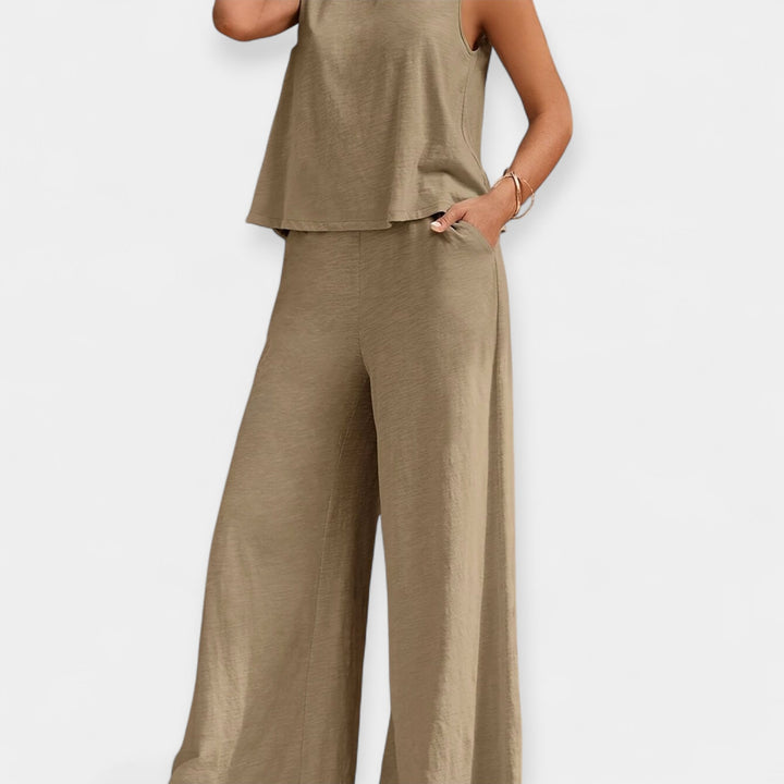 Monochrome Sleeveless Set