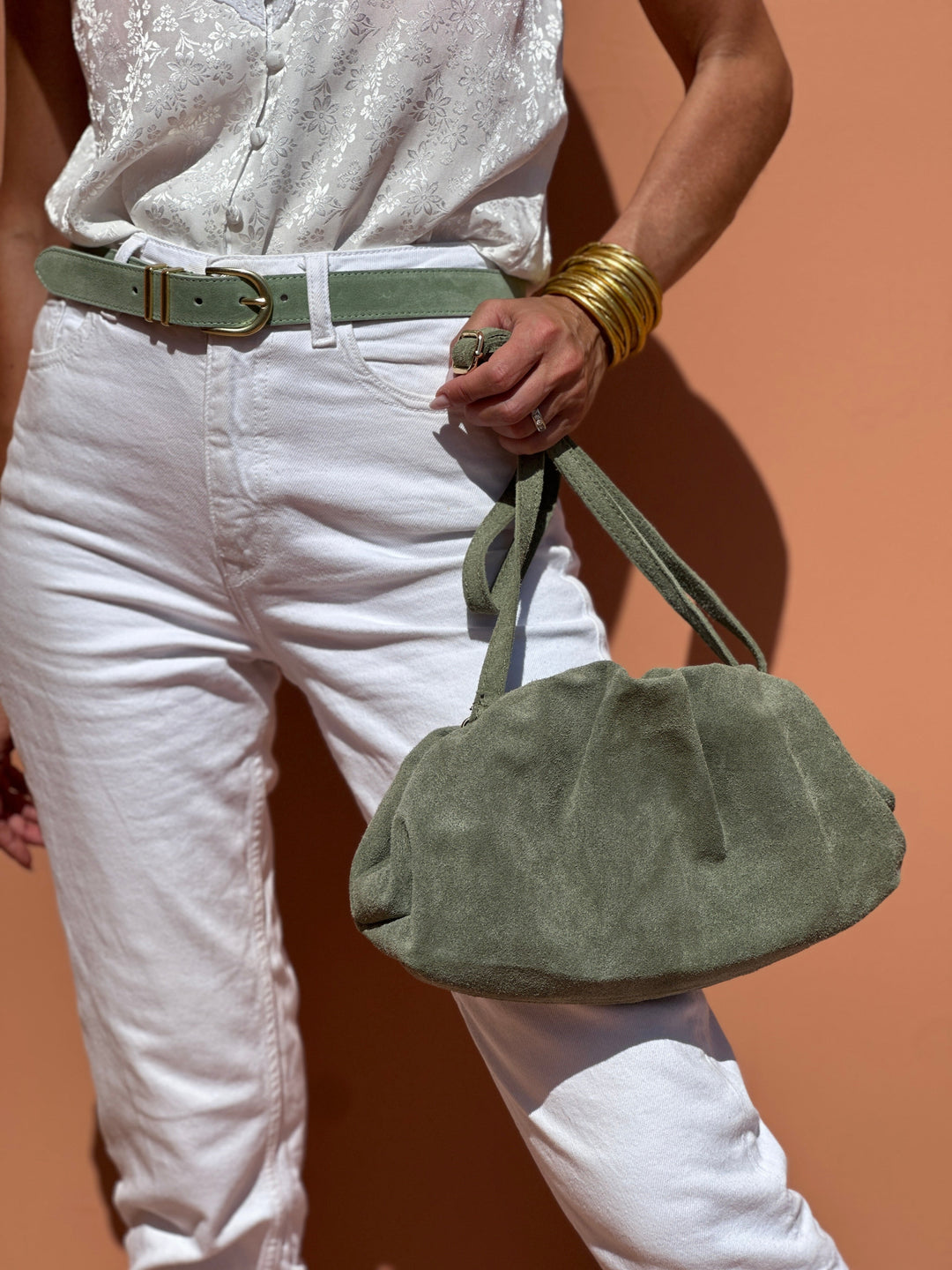 Chic Gold-Detail Clutch