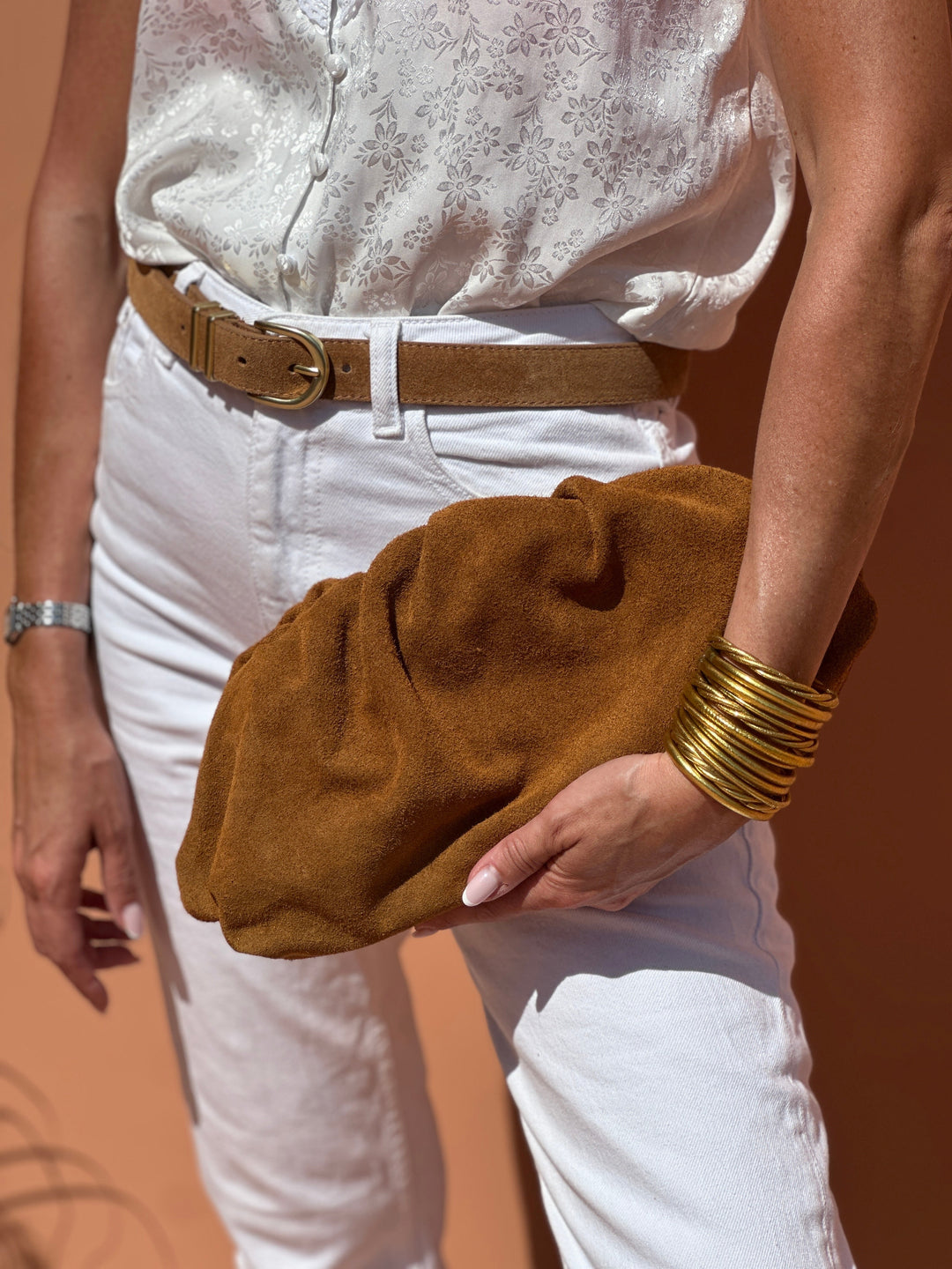 Chic Gold-Detail Clutch